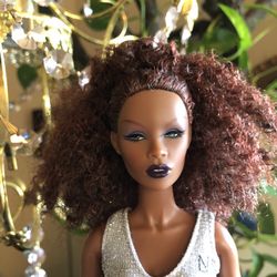 Fashion Royalty Doll