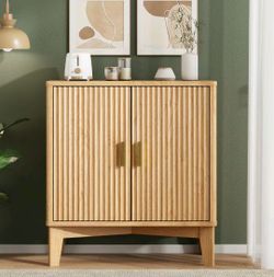 Sturdy Modern Flutted Engineered Wood Rectangular Storage Cabinet, Waterproof Sideboard, Adjustable Shelf, Natural Oak
NEW IN A BOX
