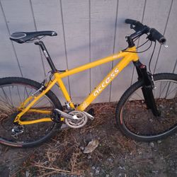 Mountain Bike Men's (26" / 17.5")