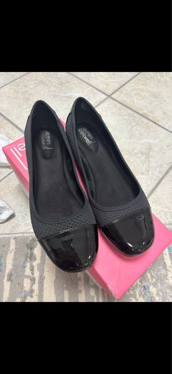 Lauren Blackwell Flats
