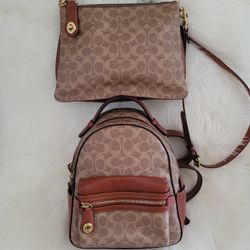 Coach Originales $180, Por Las Dos. 