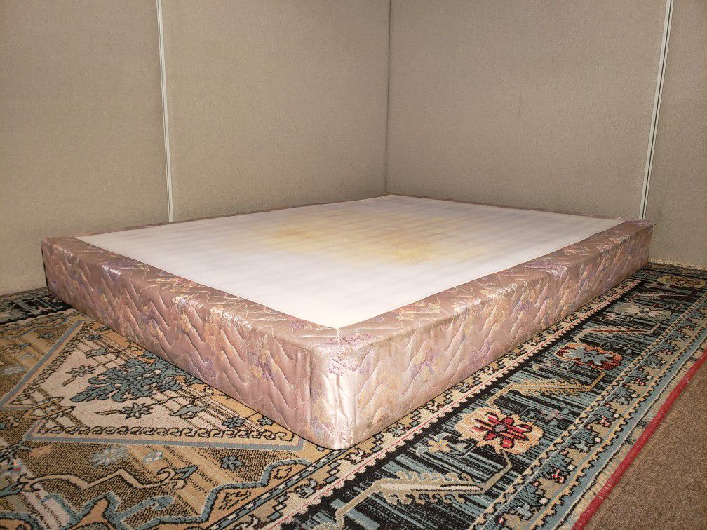 Queen boxspring - DELIVERY available