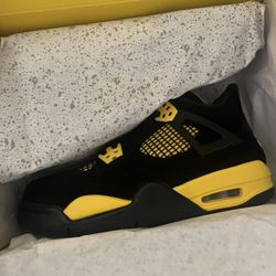 Jordan 4 Thunder GS 6.5Y