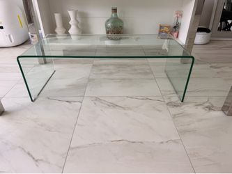 Glass coffe table
