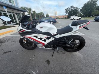 Xpro 250 Roadster, White