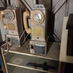 Man Cave Old School Pay Phone