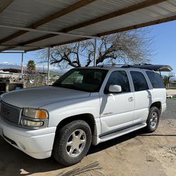 GMC Yukon Denali