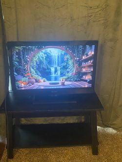 Emerson 32” tv with remote
