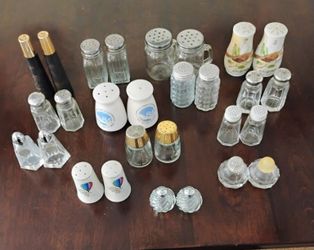SALT & PEPPER SHAKERS