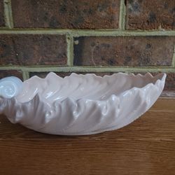 Lenox China "Acanthus Leaf Shell Dish