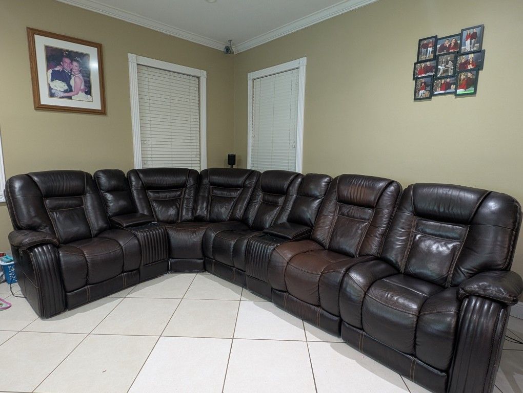 Sectional Reclining Sofa