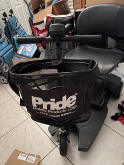 Pride Go-Go ES2 3-Wheel Scooter – Excellent Condition $600 OBO