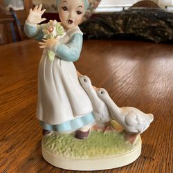 Holland Mold Ceramic Statue