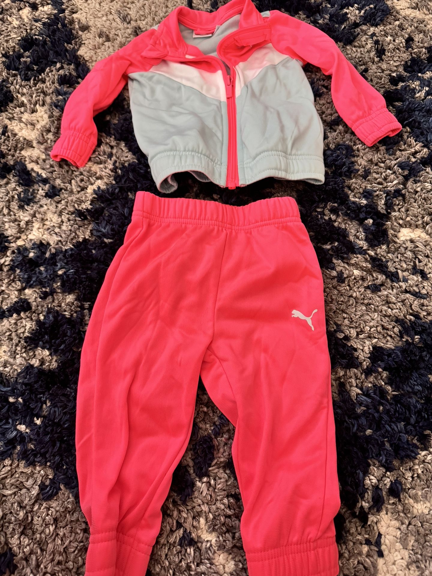 PUMA BABYGIRL SET $5 FIRM