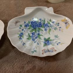 Set Of 3 Limoge She’ll Shaped Trinket Dishes