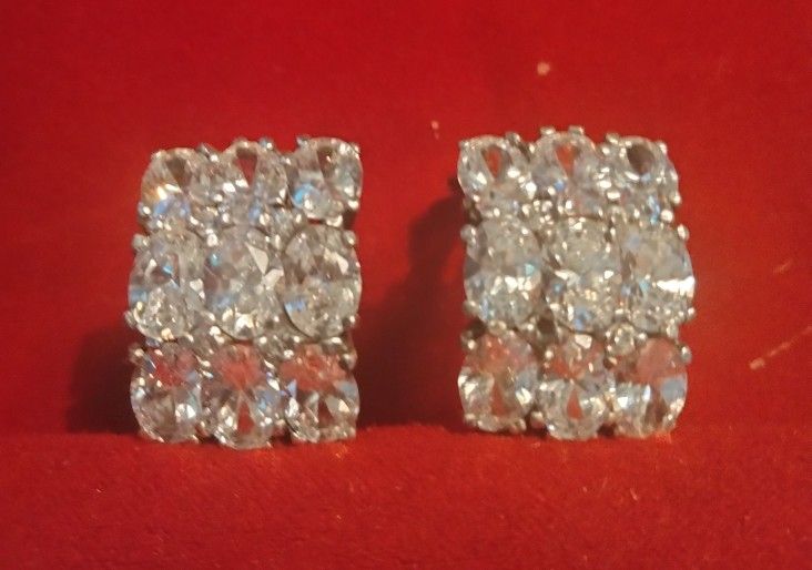 925.Silver CZ's Stone Ice Earrings 