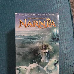 The Chronicles of Narnia 7 Books Collection Box Set