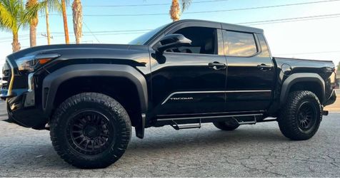 17” RRW  R7 black Gloss black lip Toyota Chevy ford