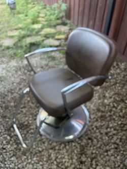 Barber chair