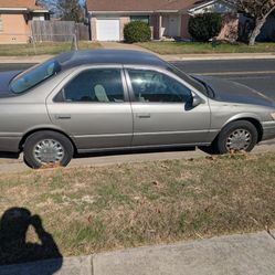 1999 Toyota Camry