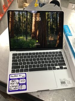MacBook m4