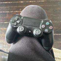 PS4 Controller Excellent Condition 