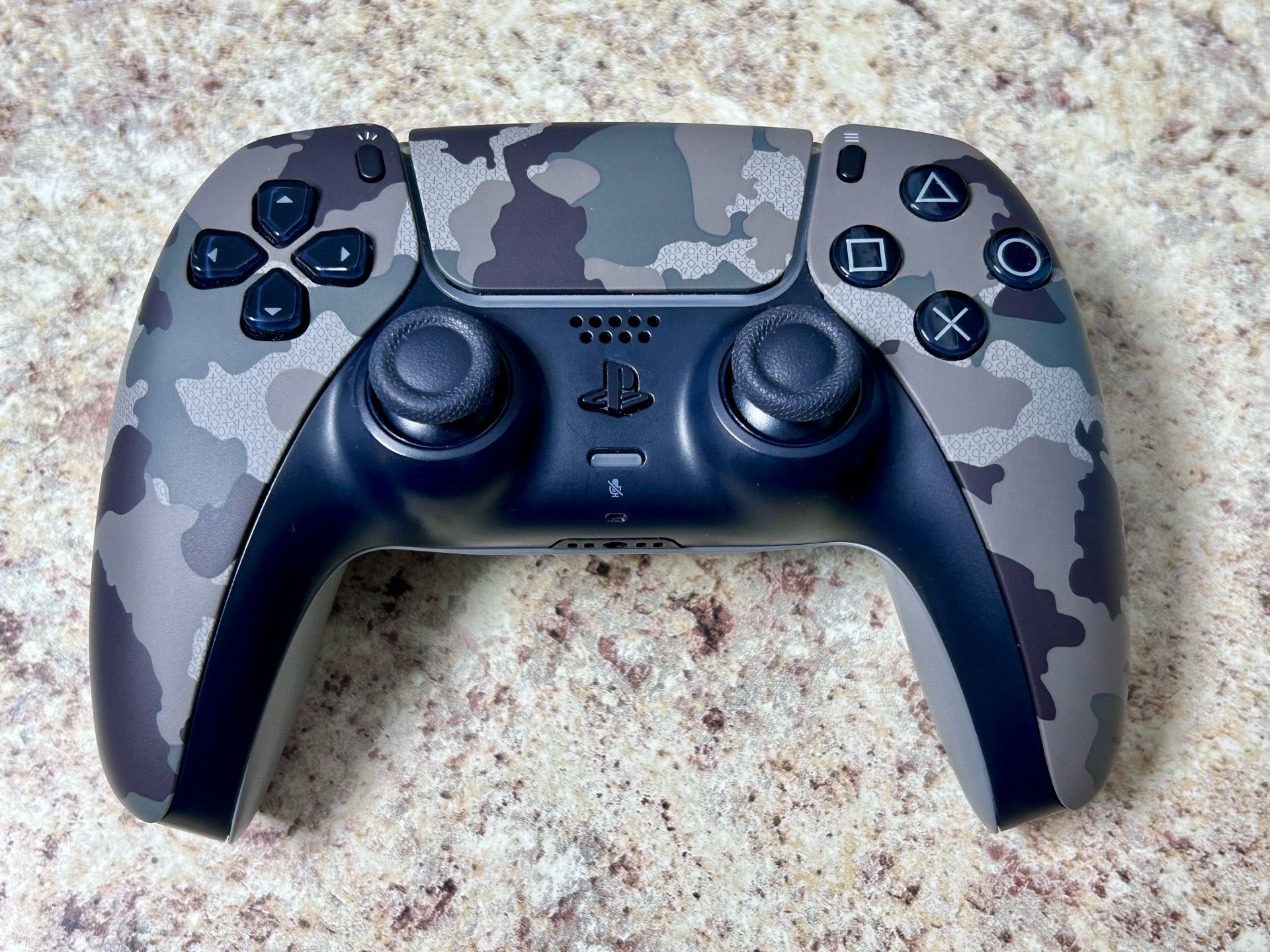 Ps5 dualsense controller camouflage