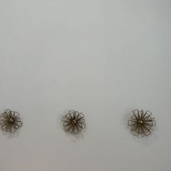 Flower Wall Art - Gold Metal