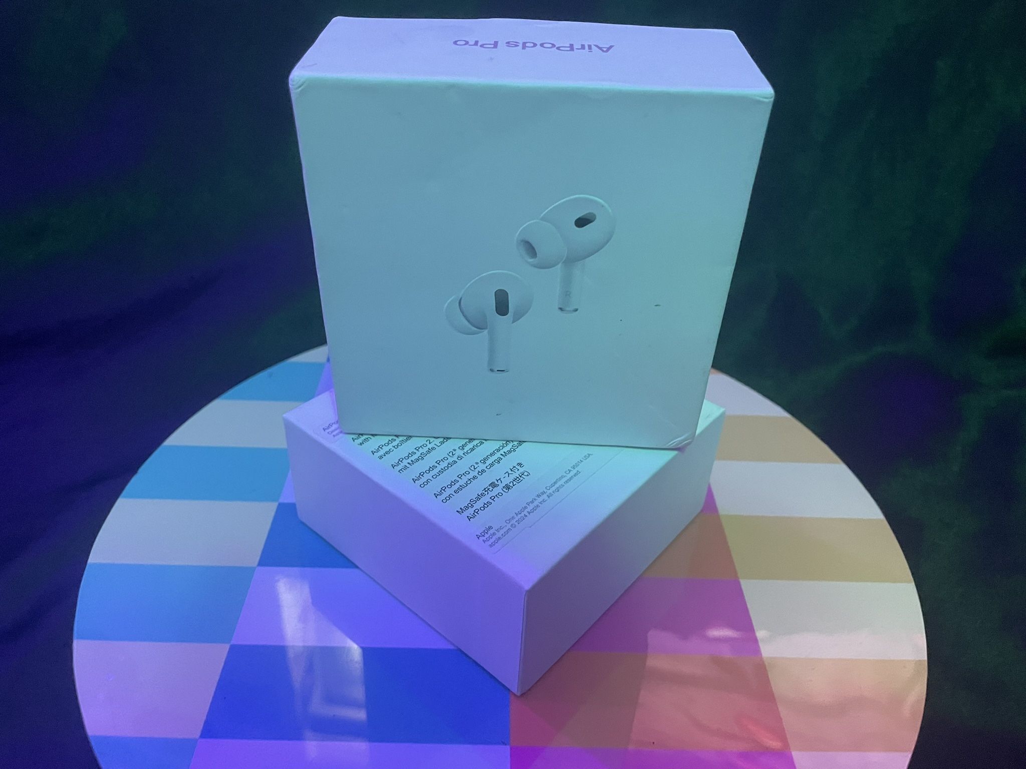 Lightly Used White AirPods Pro (2nd Generation)