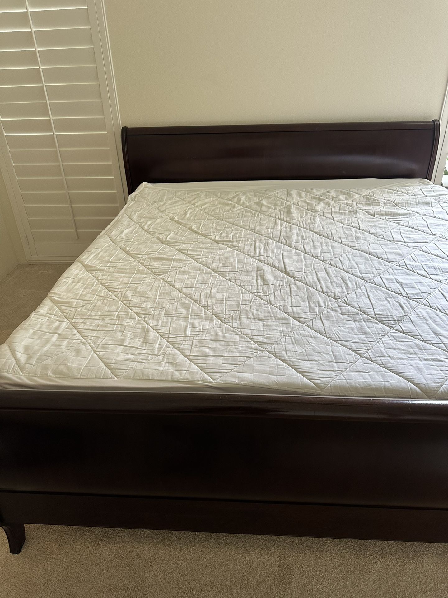Tempur -pedic bed Size king With Bed Frame