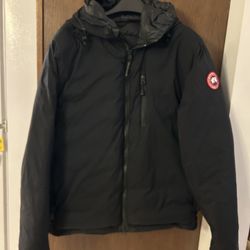 Canada Goose Black Hooded Down Jacket Men’s L