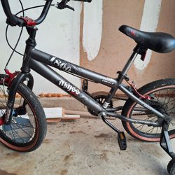 Kids Bike/ Cycle / Bicycle For Sale. Size: 18 Inch