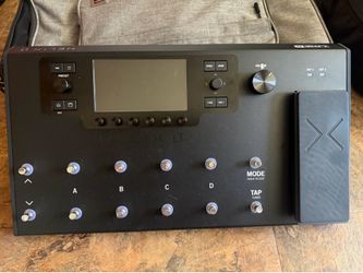 Line 6 Helix LT With Gator Case