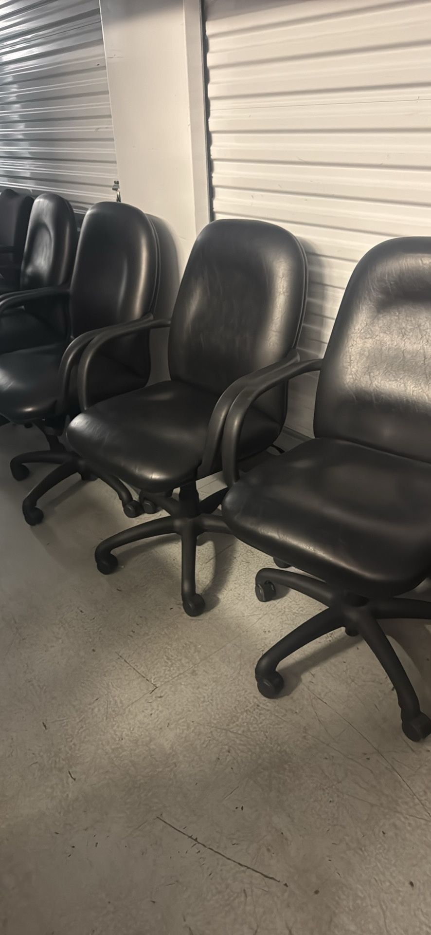 A Lot Of Executive Office Chairs In Great Condition For sale Price Varies Between 35 To 47 Dollars