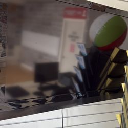 Free tv - pickup 90027