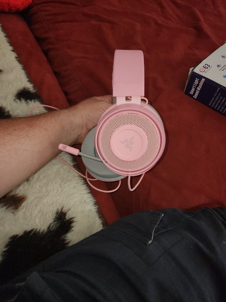 Razer Kraken gaming  headset works great