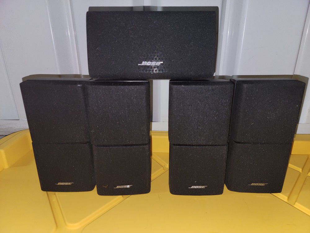 Bose Double Cube Speakers Set Of 5