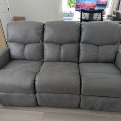 La-Z-Boy reclining sofa LIKE NEW!