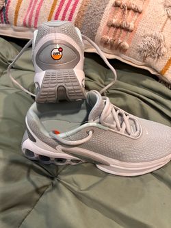 Nike size 8 woman’s $65