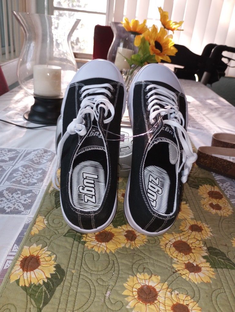 New Men's Lugz Sneakers Sz 10 1/2