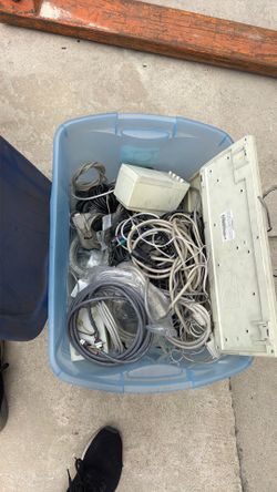 Tote of misc computer cables