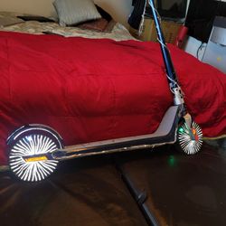 $275.O.B.O.Unagi Scooter Very Strong Dual Motor..1000wtts Have Led Lights Reflect Stickers