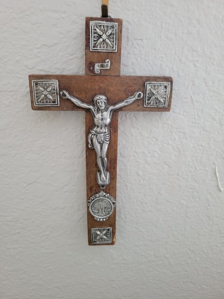 Virgen de nadera con la Virgen de Fatima nueva