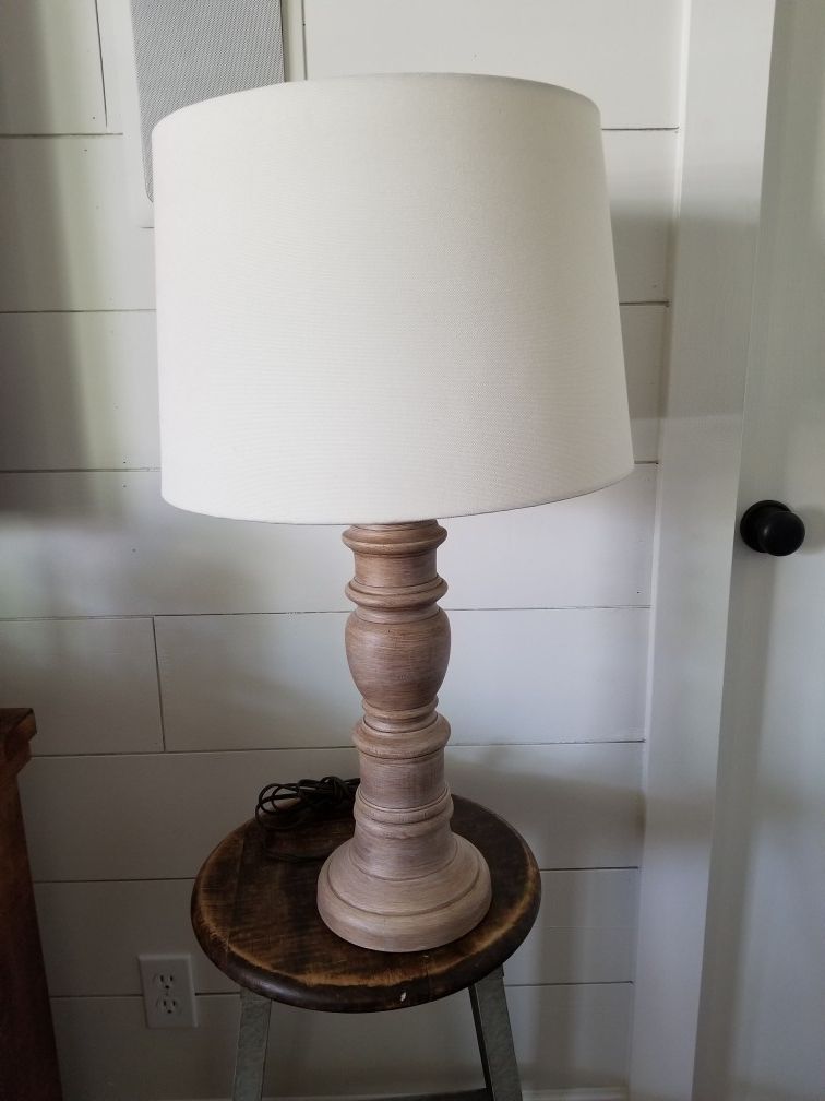 Farmhouse Cottage Country Rustic Turned Wood Table Lamp with Shade