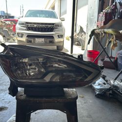 2017 2019 Nissan Sentra Light Headlights 