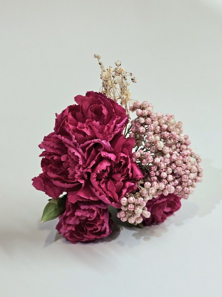 Fresh Flower Boutonnières & Corsages – Handmade for Prom Night