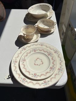 Old Ivory 5 place set