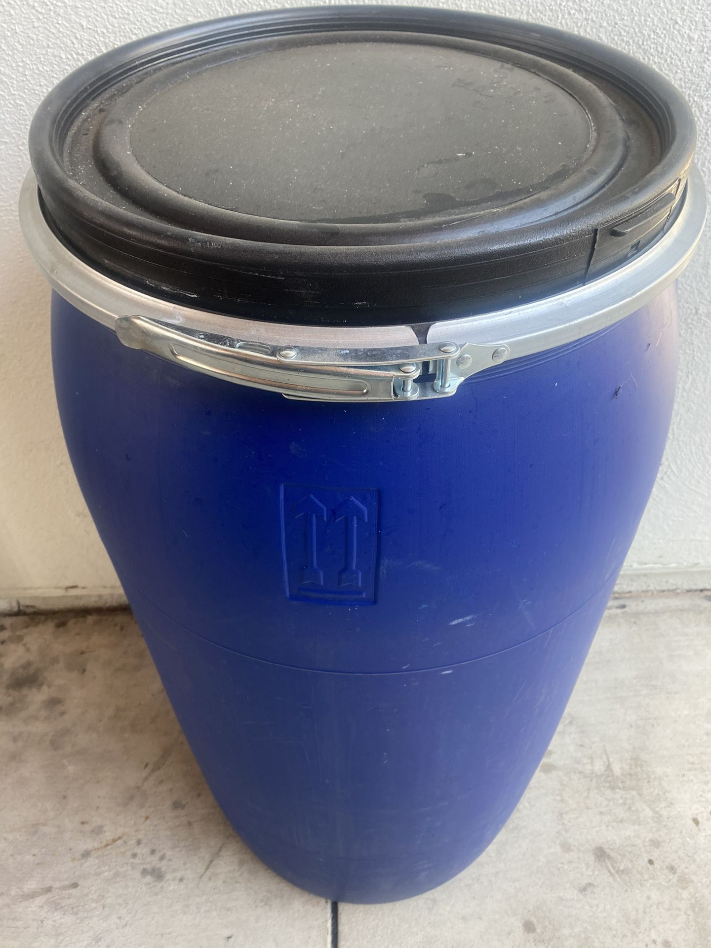 Container