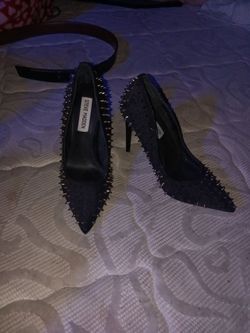 steve madden spiked heels. size 5 1/2