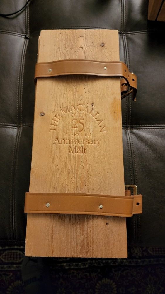 Macallan 25 Anniversary Wood Box